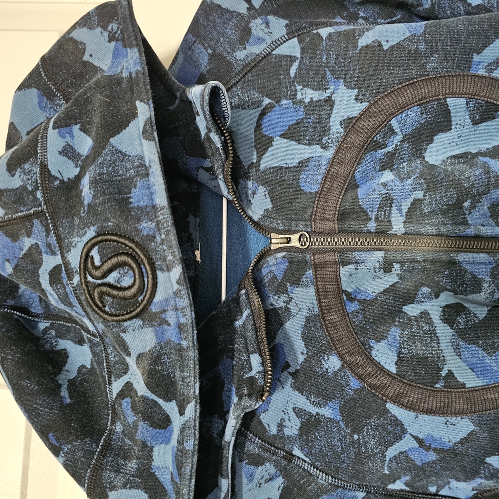 Blue and Black Zip-Up Scuba Hoodie - Picture 2 of 4